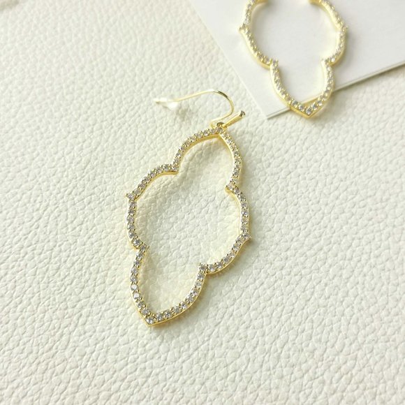 Kendra Scott Abbie Open Frame Earrings | White Crystal Gold - Picture 2 of 3
